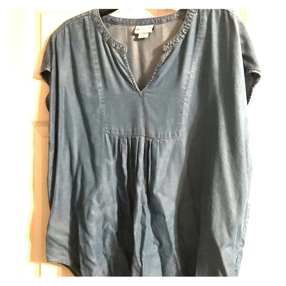 Liz Claiborne Chambray Top sz xl
